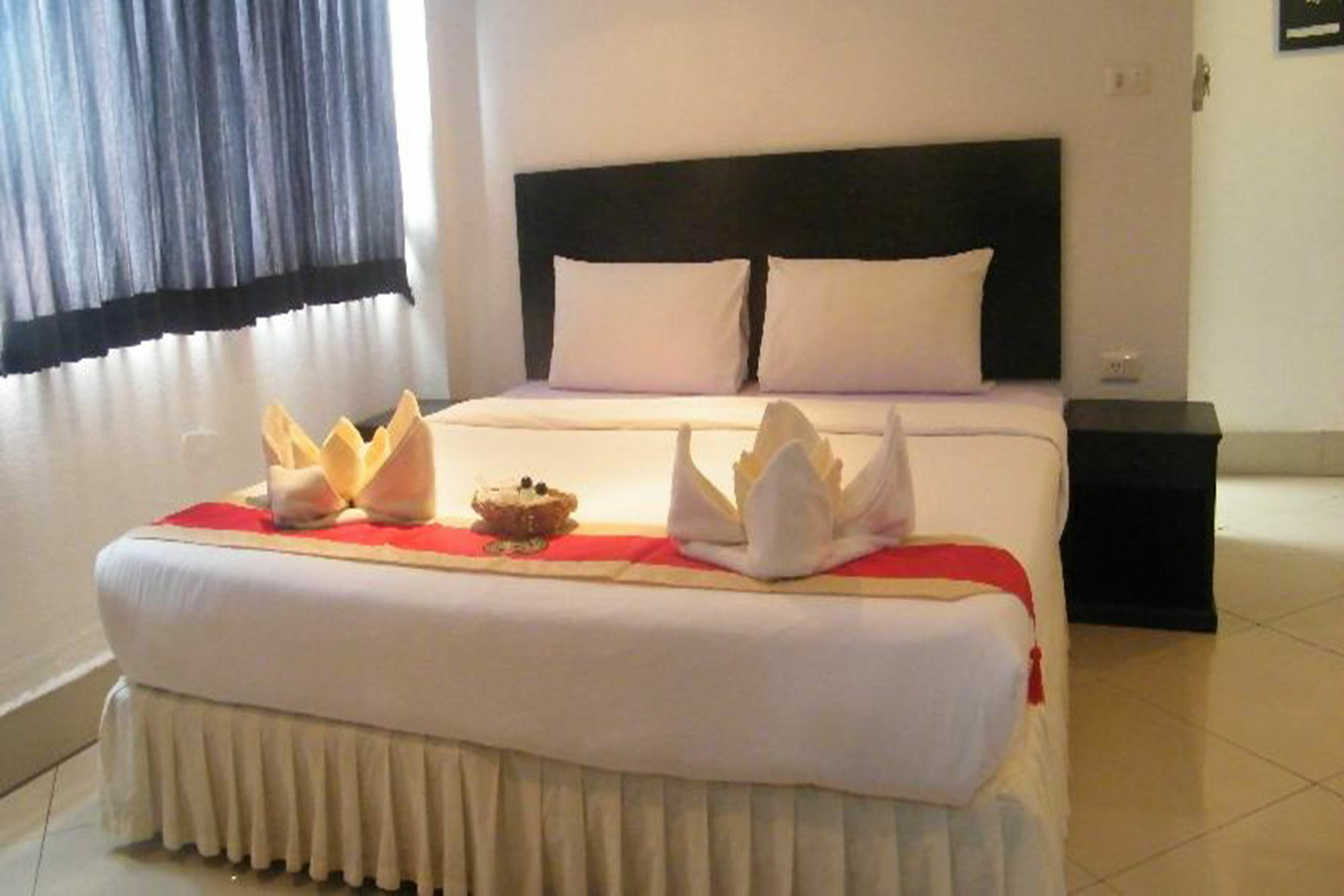 Oyo 835 Koh Chang Luxury Hotel Экстерьер фото