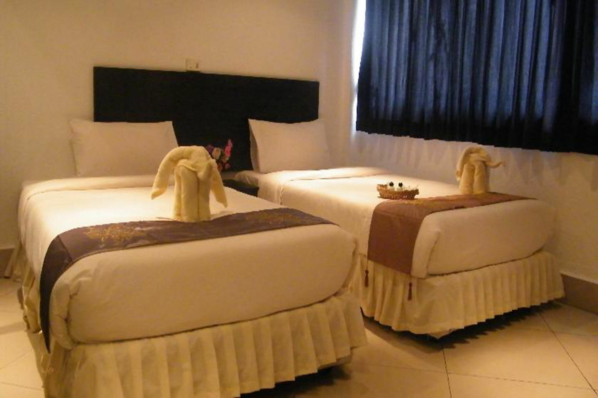 Oyo 835 Koh Chang Luxury Hotel Экстерьер фото
