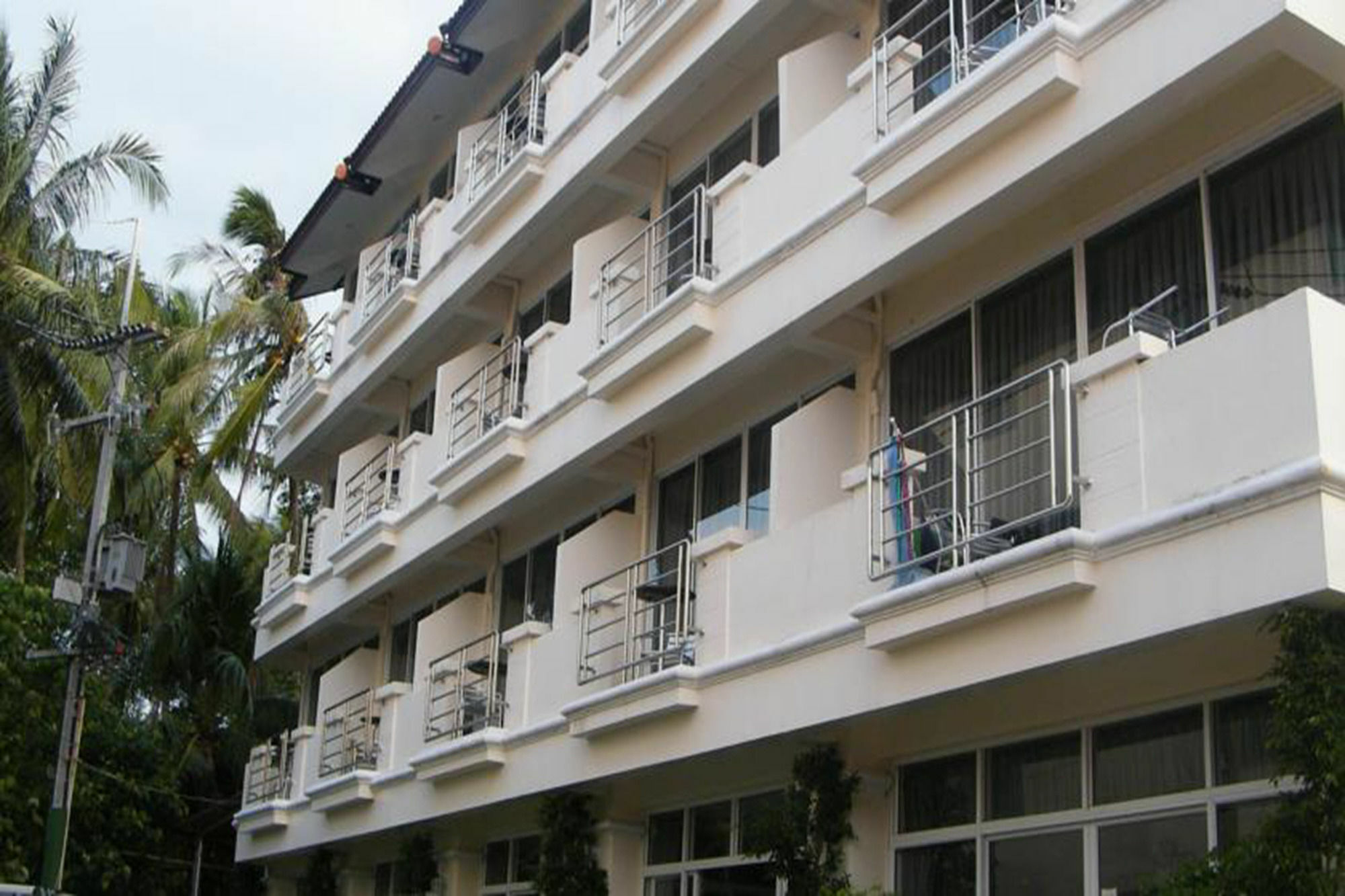 Oyo 835 Koh Chang Luxury Hotel Экстерьер фото